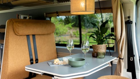 Camper Puck! – Luxurious, hip and very complete bus camper! Fiat Ducato L4
