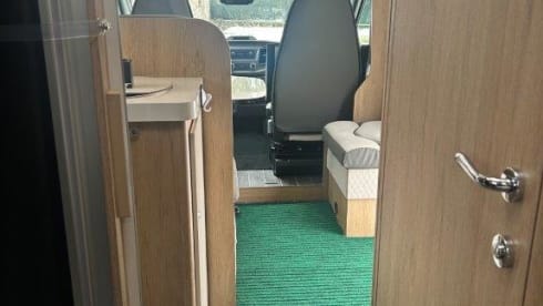 Camper Ford TL 265 roller team  – Freiheit auf vier Rädern Ihre Reise beginnt dort, wo Sie möchten 