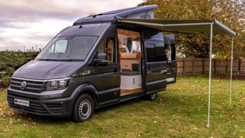 CamperHan  – CamperHan! 2020 VW Crafter, auto, newly converted 4 berth with pop top 