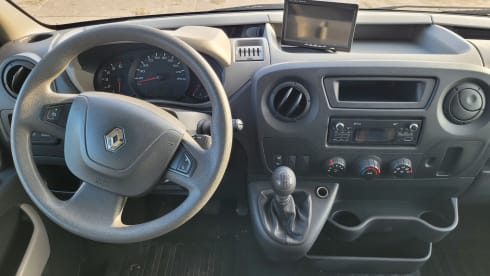 4p Renault semi-integrated from 2016