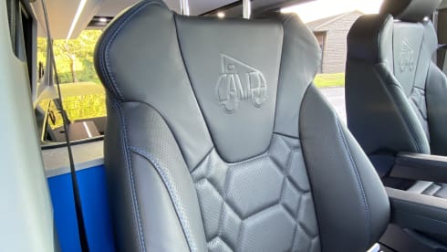 Claudia – 4 berth VW Campa