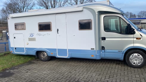 easy –  fantastic complete Bürstner semi-integrated.