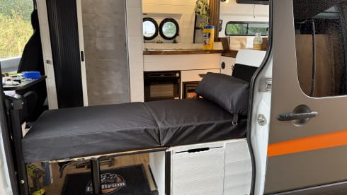 LaBrum – Mercedes-Benz Wohnmobil mit 3 Schlafplätzen ab Baujahr 2015