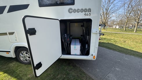 Full option 5 person Benimar automatic