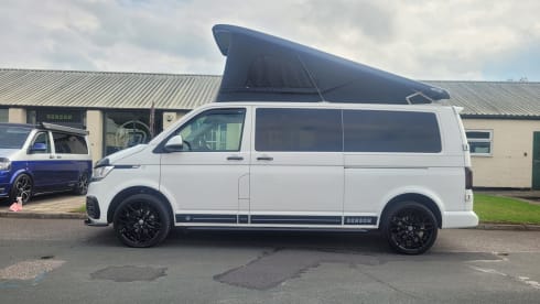 4 berth Volkswagen campervan