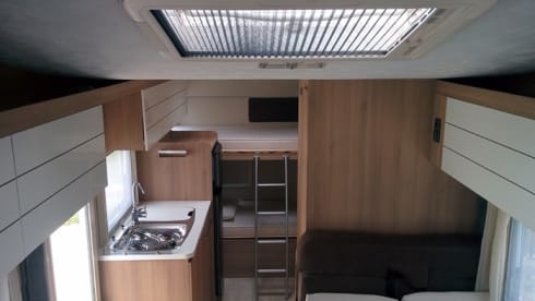 Mobile home with 6 sleeping places - My home is where my camper is