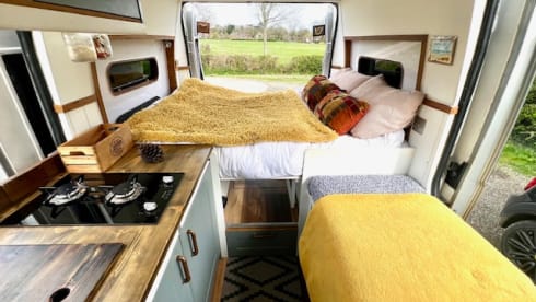 Ozzy – Stylish newly fitted 3 berth MWB camper 2016 Peugeot Boxer 