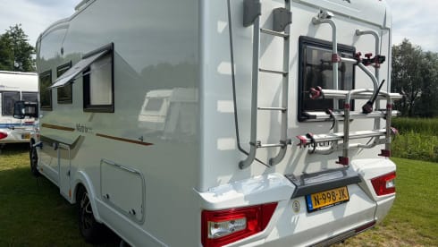 5p Adria Mobil semi-integrated uit 2016