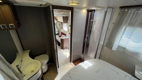 Takkie de Camper – 5p Ford semi-integrated uit 2014