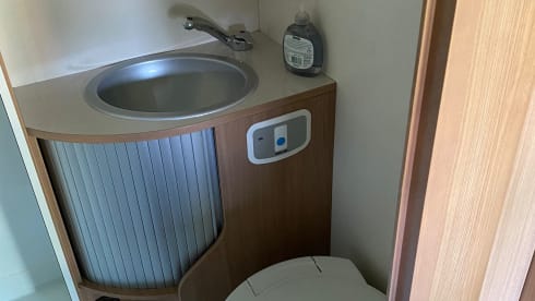 Beautiful 4 person semi-integral camper