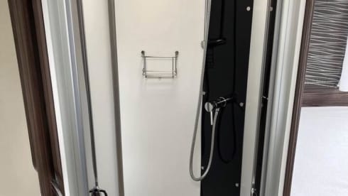 Mobanes – 4p Benimar semi-integrated uit 2023