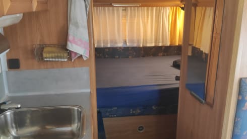 Spacious camper for up to 4 people with access to Umweltzonen (D)