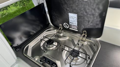 Henry – 4 berth Ford campervan 