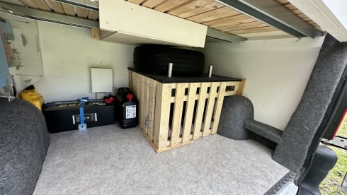 Kimper de Camper – 2p Renault Master with air conditioning and heating 