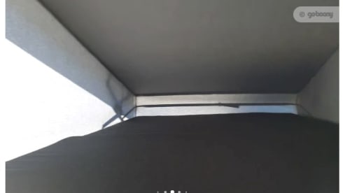 4p Volkswagen campervan uit 2016