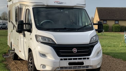 3 Berth 4 Belted Seats Carado semi-integrated from 2016 