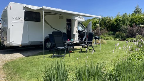 Mobilhome voor 4 personen – 4p Ford semi-integrated uit 2020