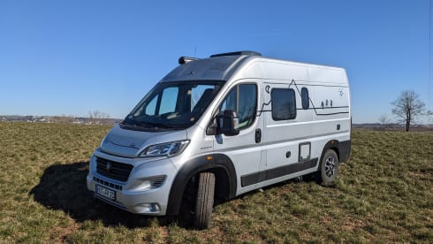 Fred von Knaus – Get in, turn the key, holiday feeling!