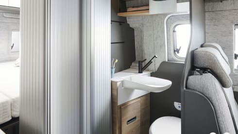 2p Dethleffs Golbetrail Performance bus uit 2025 599cm