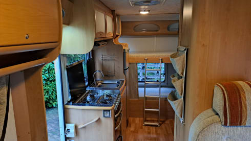 LOUISTJE 🚐 – 6p McLouis alcove from 2007