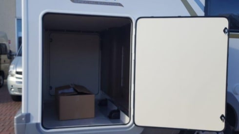 CAMPER MANSARDATO 6 POSTI