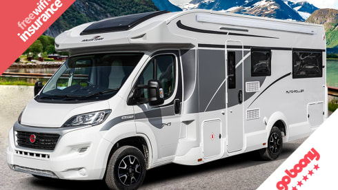 DELUXE 6 berth & 5 seatbelts – WiFi ✅, TV's ✅, Pets ✅, Awning, ✅ Bikes ✅ EU travel ✅