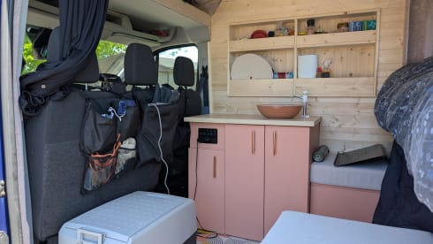 Belle – 2 Berth Custom Cozy Van