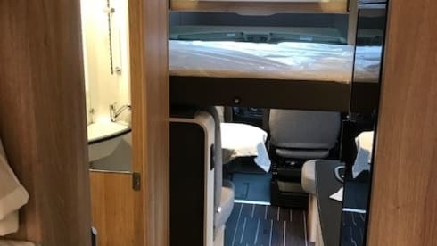 Knaus Sky wave 4p – Knaus Mobil semi-integral 4p from 2022 - air conditioning living area