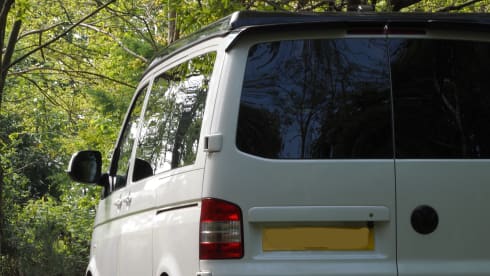 Luna – Luna luxury VW campervan SW everything included 