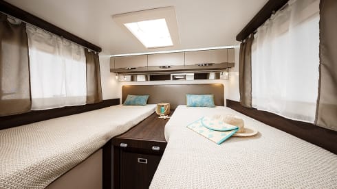Benimar Cocoon 463 AUTOMATIC 4P - 2022 - WIFI - incl. equipment!