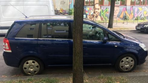 Opel Zafira – Camping pour deux personnes