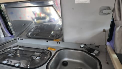 4p Volkswagen campervan uit 2000