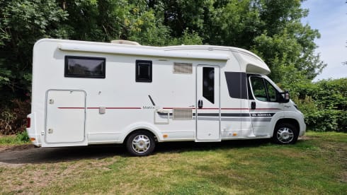 5p Adria Matrix 670SL semi-integrated from 2017