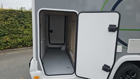 JHR97H – 2p Chausson semi-integrated from 2026