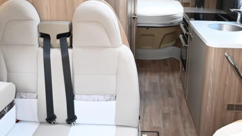 4 berth Swift Kon Tiki Luxury Twin Axle