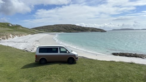 Goldie – Explore with Goldie - Up to 6 Berth VW T6 Campervan
