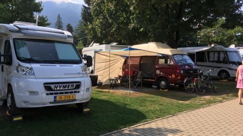 Woodie woodstocker – 2p Volkswagen campervan uit 1984