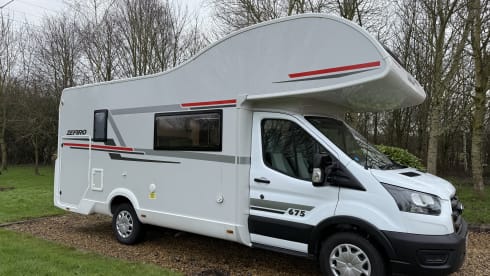 Forest – 6 berth Roller Team  675 Auto