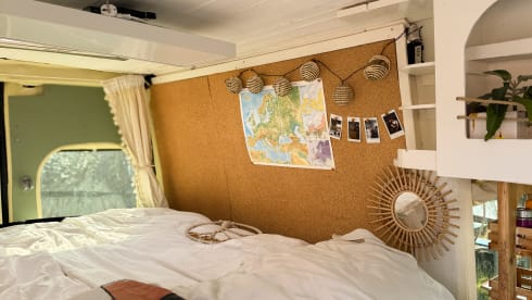 Bohemies authentic camping  – Compact & complete VW Camper, off-grid road trip bus for 2-3 people