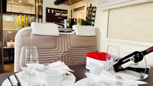 4. LeySi – Luxury mobile home Bürstner Lyseo TD744 Harmony