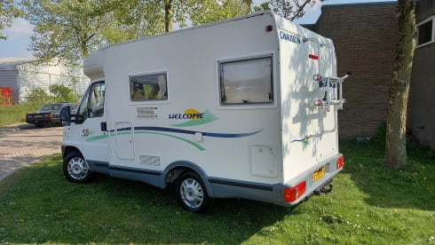 Complete camper, spacious inside. Good controllable for everyone !!
