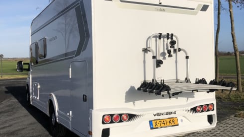Knausje – 5p Weinsberg Carasuite 700 ME