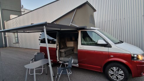 CJ – Volkswagen California 2013 with invertaris