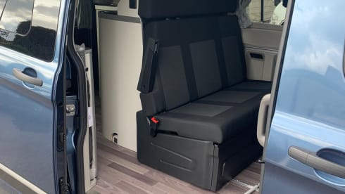 Dries – Ford Nugget plus 4p (push roof) ideal for road trip/free camping