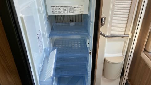 Bessecarr 597 – 2 berth Swift semi-integrated from 2021