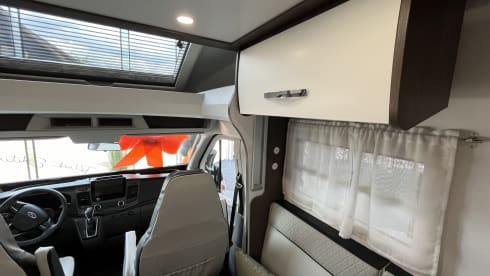 Cocoon 463 – 4p Benimar semi-integrated from 2024