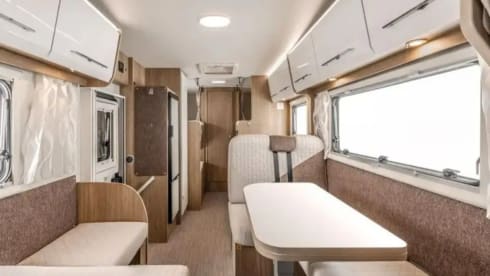 6-person Rimor alcove, unique layout