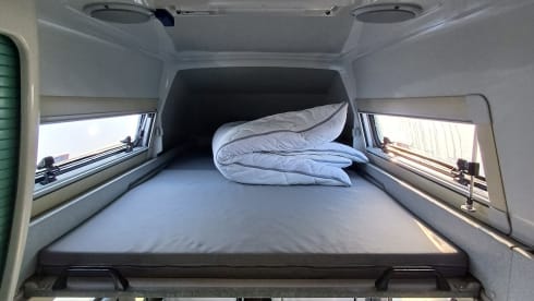 Bossanova – 4p Volkswagen bus from 1995