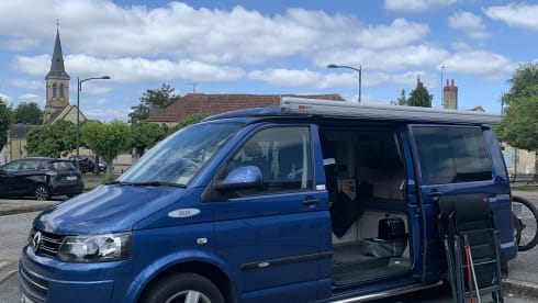 Dora – Camper Volkswagen a 2 posti letto del 2014