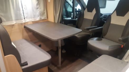 Sunlight T67 single beds
